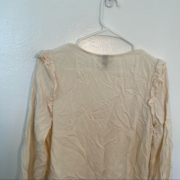 Universal Thread Double Ruffle Long Sleeve Deep V-Neck Top Cream - Picture 11 of 12